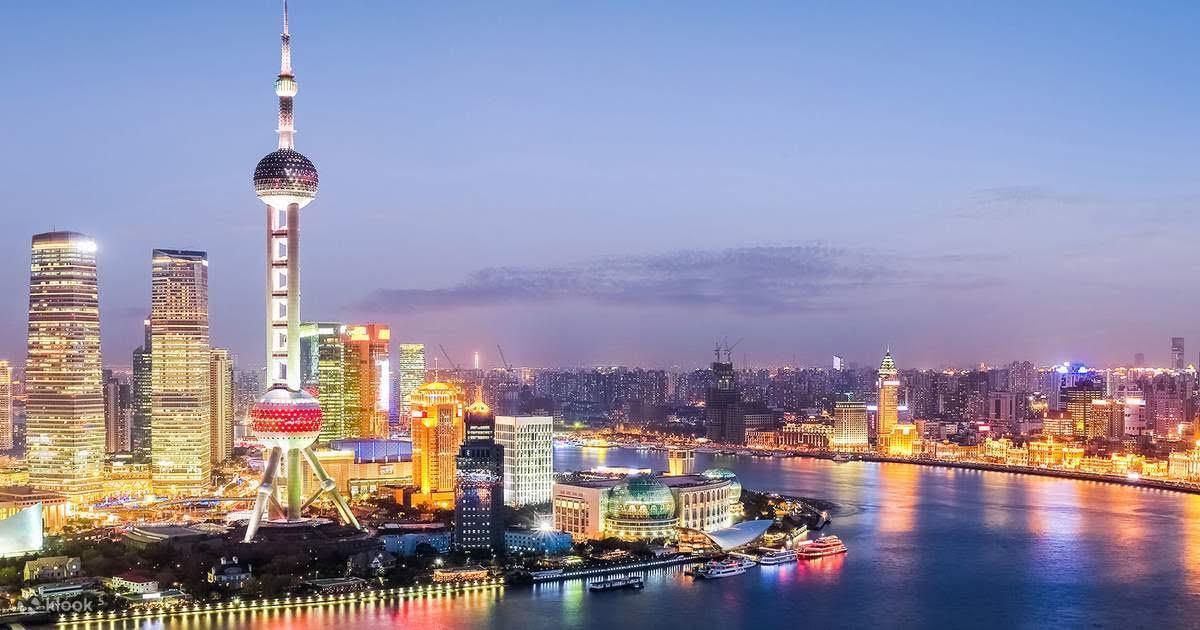 东方明珠塔全景