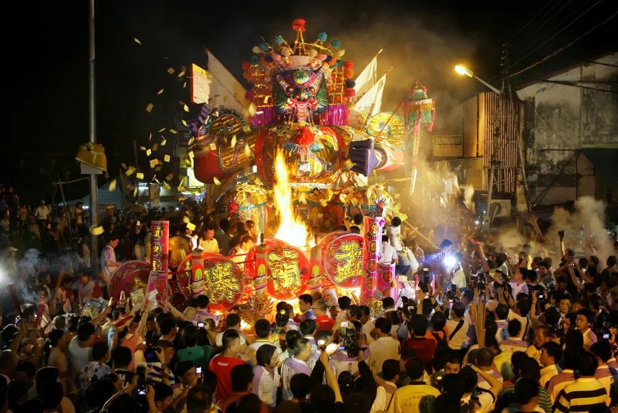 跨越界限的美德