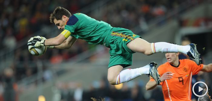 卡西利亚斯精彩扑救