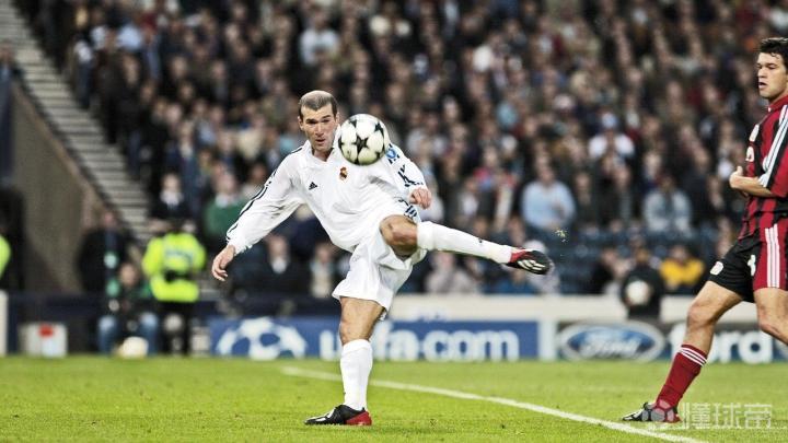 齐达内欧冠进球瞬间
