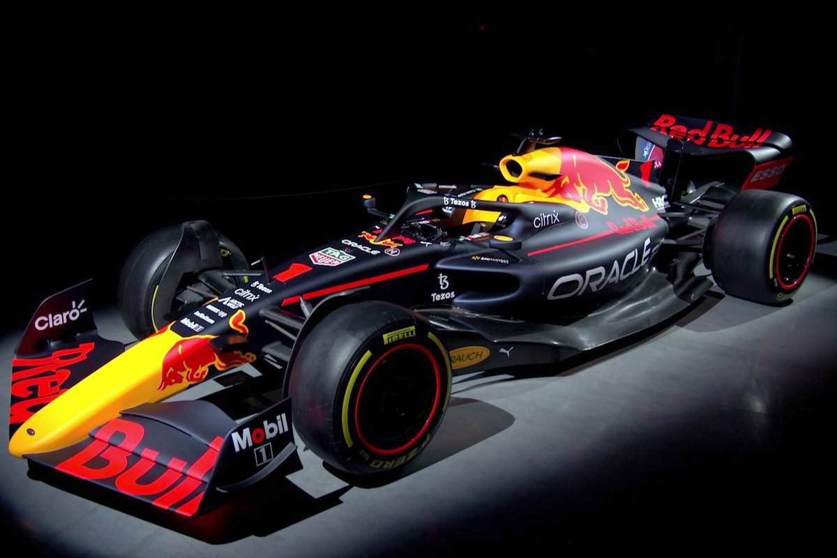 Red Bull RB18